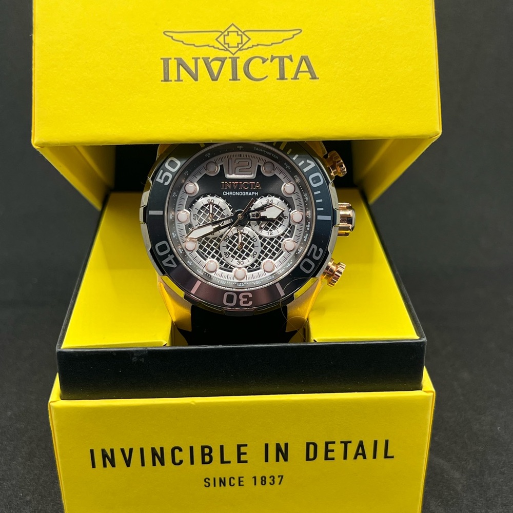 Invicta Men's Pro Diver Watch - Picture 3 of 8